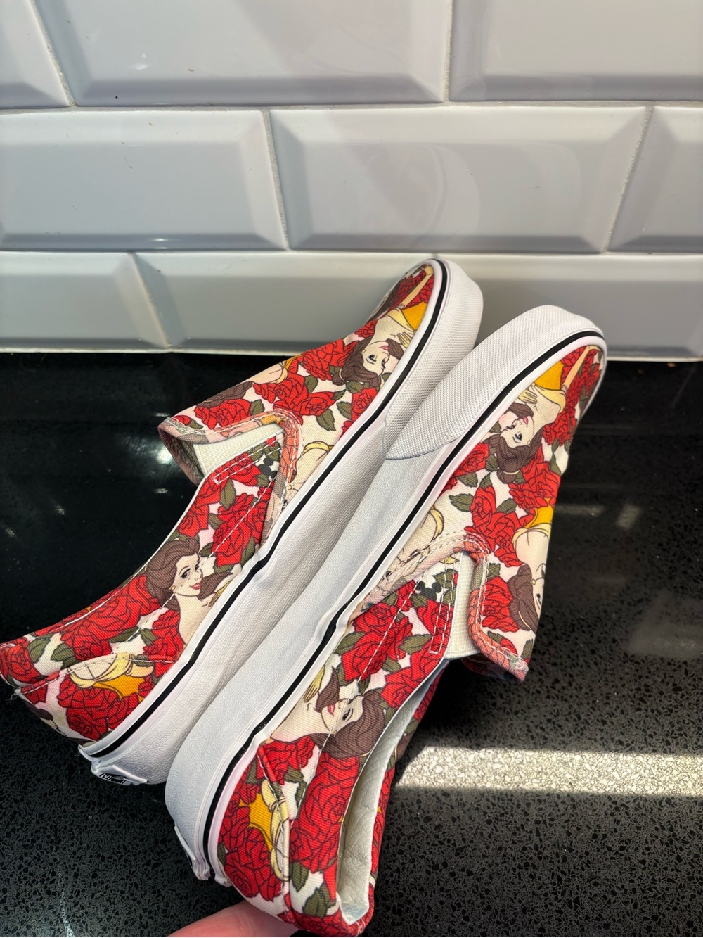 Vans Disney Belle/Beauty and the Beast limited edition sneakers Women’s 8.5 - Picture 4 of 8